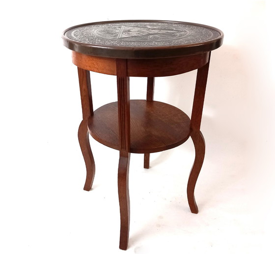 Image 1 of Table de fumeur, table basse en chêne classique