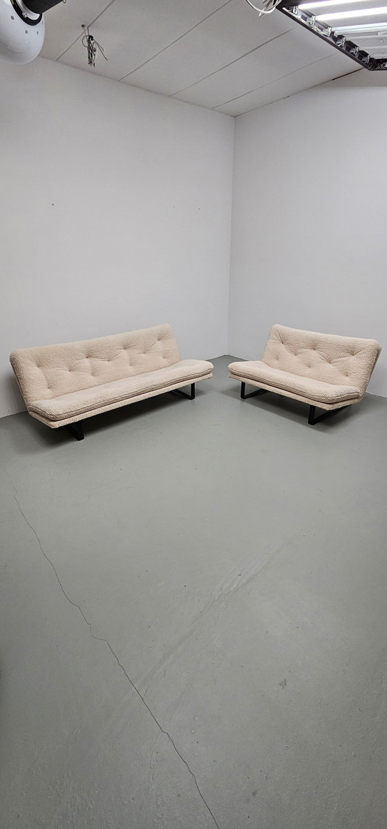 Image 1 of 2-Seater Artifort C683 Sofa, Kho Liang Ie