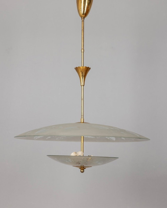 Image 1 of Lampadario vintage anni '40 in cristallo decorato e ottone, design italiano 