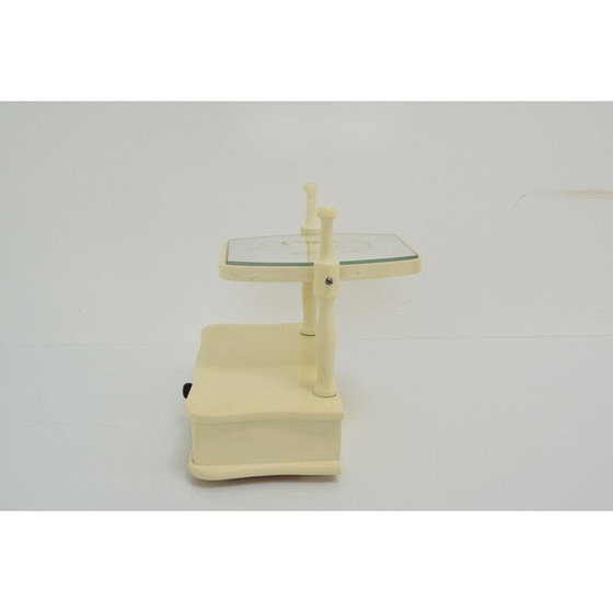 Image 1 of Toeletta vintage in legno per bambini con specchio, Cecoslovacchia, anni '70