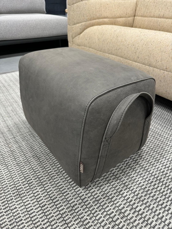 Image 1 of Label van de Berg Gin Pouffe Yak grey