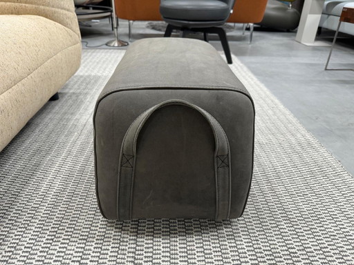 Label van de Berg Gin Pouffe Yak grey