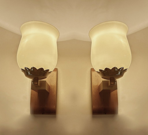 2X Art Deco Wall Lights