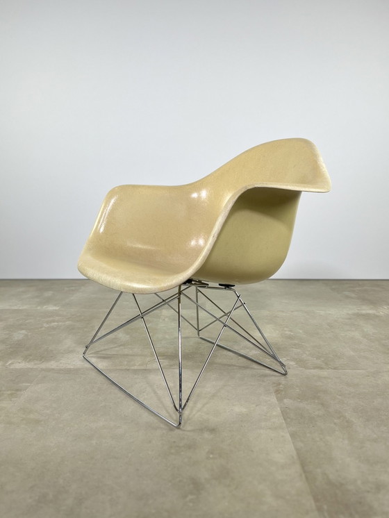 Image 1 of Charles & Ray Eames 1950 armchair