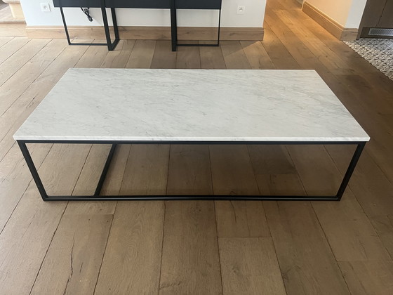 Image 1 of Coffee table carrara marble