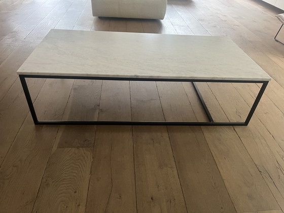 Image 1 of Coffee table carrara marble