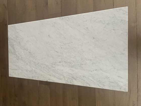 Image 1 of Coffee table carrara marble