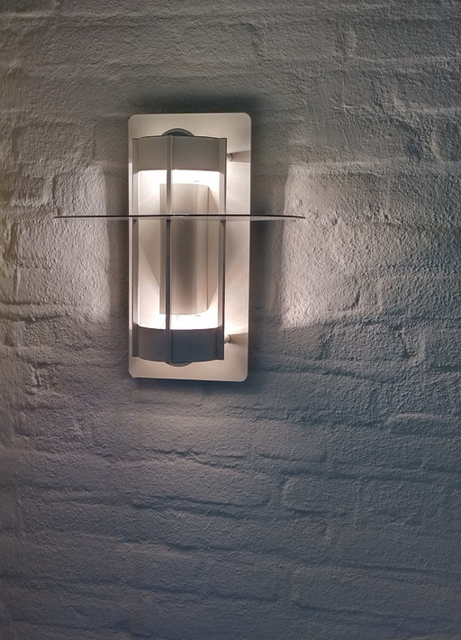 Saturn Wall Lights - Louis Poulsen