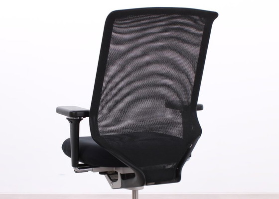 Image 1 of Vitra Meda Pro office chair black