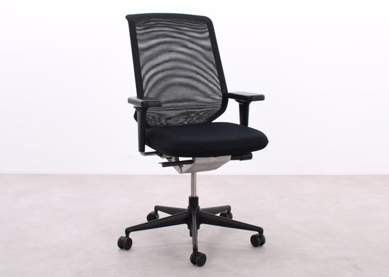 Image 1 of Vitra Meda Pro office chair black