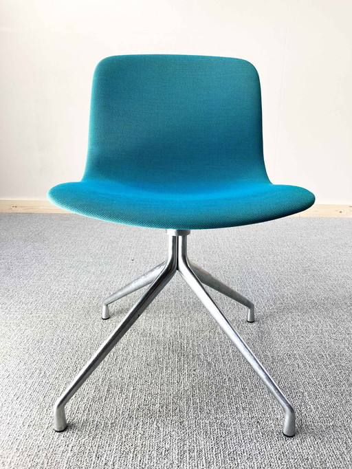 Hay AAC 11 Swivel Chair