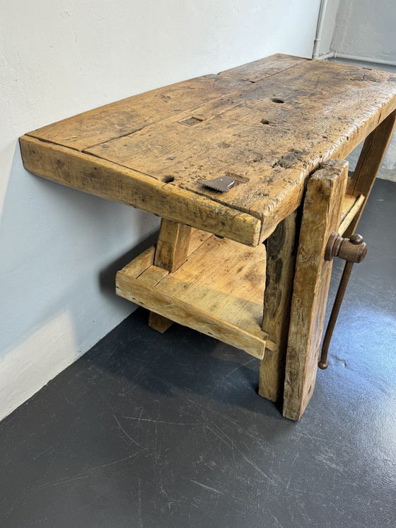 Image 1 of Charmante table de travail C1920