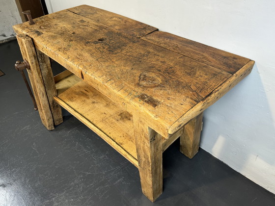 Image 1 of Charmante table de travail C1920