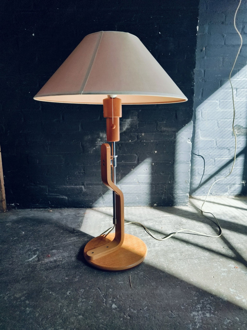 Lámpara de mesa "Grevie" de Lars Bessfelt