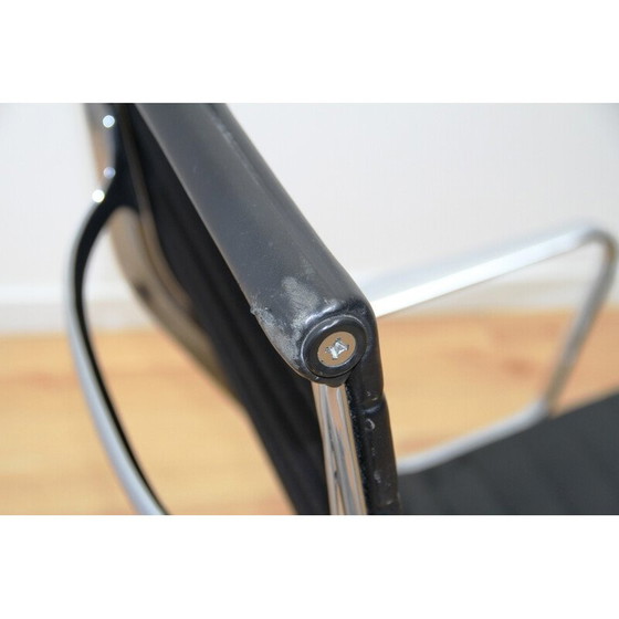 Image 1 of Vintage EA124 office armchair in chrome aluminum and leather by Charles and Ray Eames for Vitra