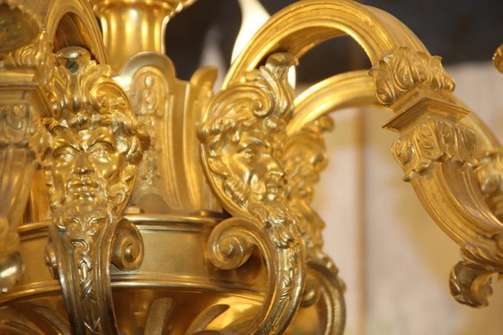 Image 1 of Lampadario antico francese in oro, illuminazione, lampada da soffitto in bronzo dorato, decorazione con volto di satiro, arredam