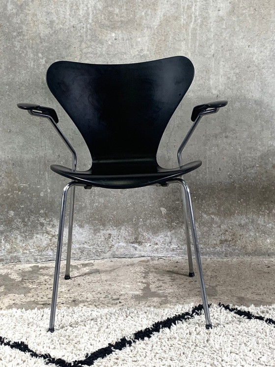 Image 1 of Black Butterfly Armchair By Arne Jacobsen For Fritz Hansen