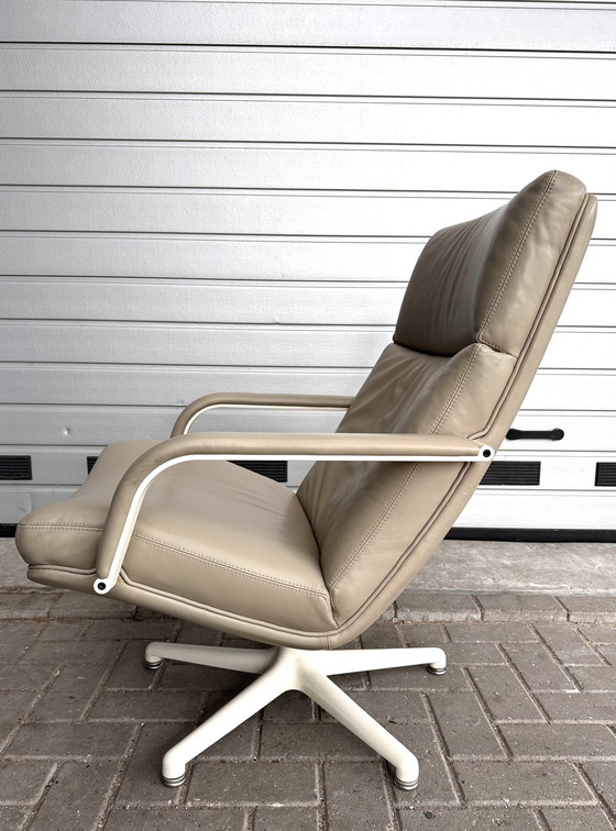 Image 1 of Artifort F141 Design Armchair