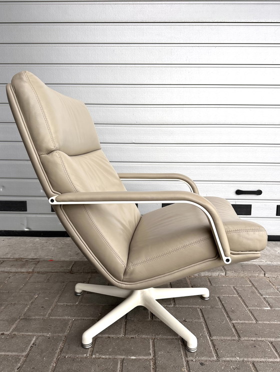 Image 1 of Artifort F141 Design Armchair