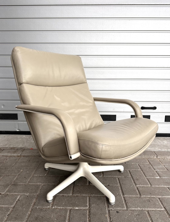 Image 1 of Artifort F141 Design Armchair