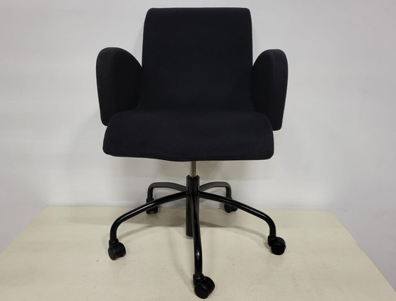 Image 1 of 3X Lensvelt Flag Meeting Chair, Black