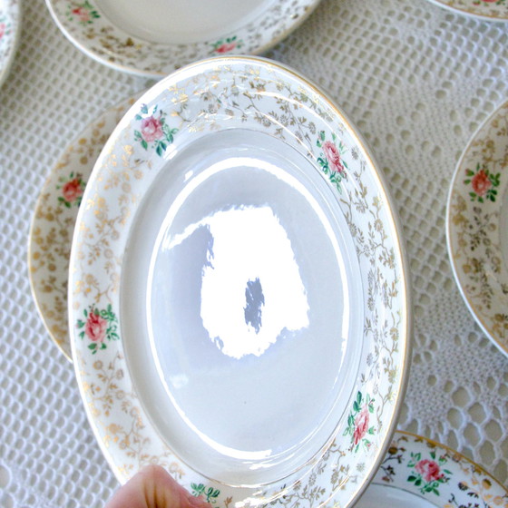 Image 1 of 8 Plates Villeroy & Boch "Flirty" Collection