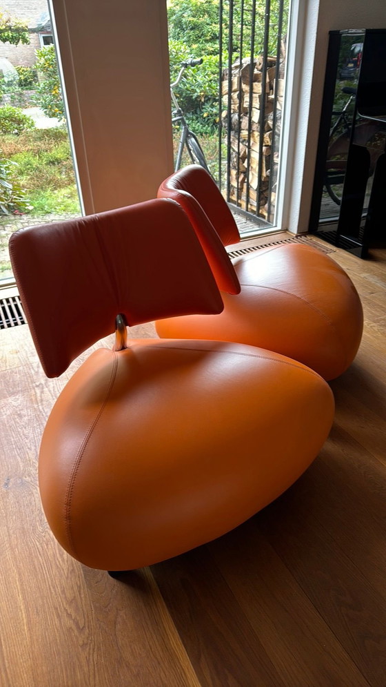 Image 1 of 2x Leolux Pallone armchairs