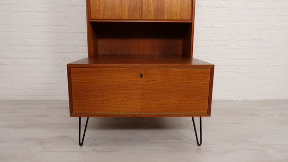 Image 1 of Credenza alta vintage