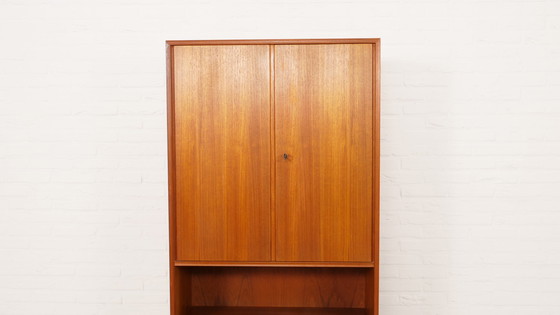 Image 1 of Credenza alta vintage