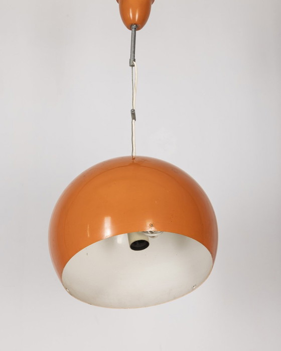 Image 1 of Lampadario vintage anni '70 in metallo arancione, design italiano 