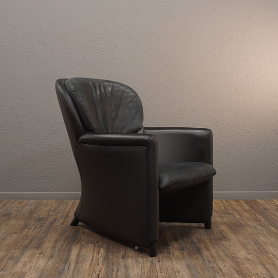 Image 1 of Leolux Excalibur leather armchair & Stools