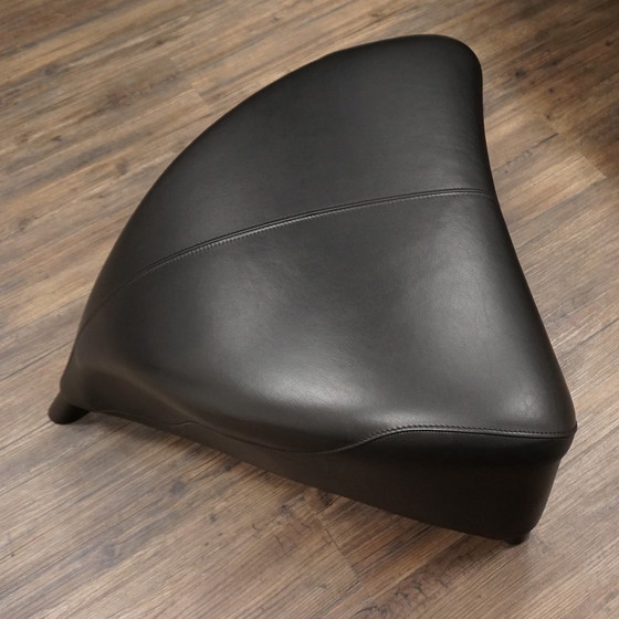 Image 1 of Leolux Excalibur leather armchair & Stools