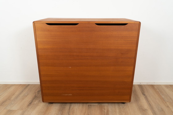 Image 1 of Dyrlund Rolling tv-cabinet