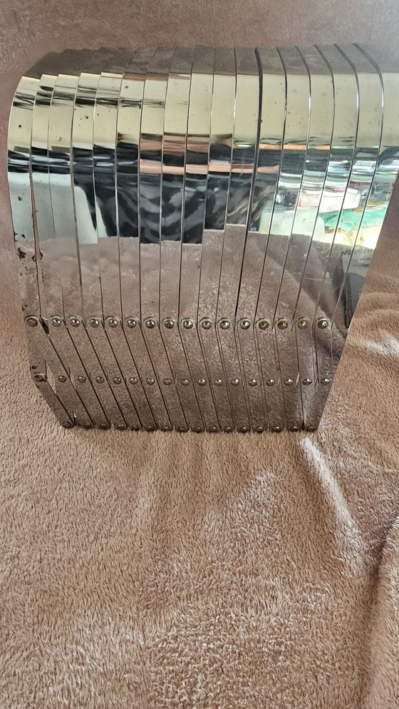 Image 1 of Diseño de estante de lectura o de discos