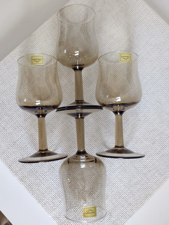 Image 1 of 4x Luminarc wine glasses