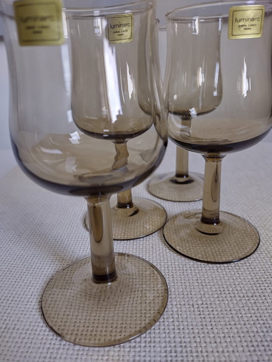 Image 1 of 4x Luminarc wine glasses