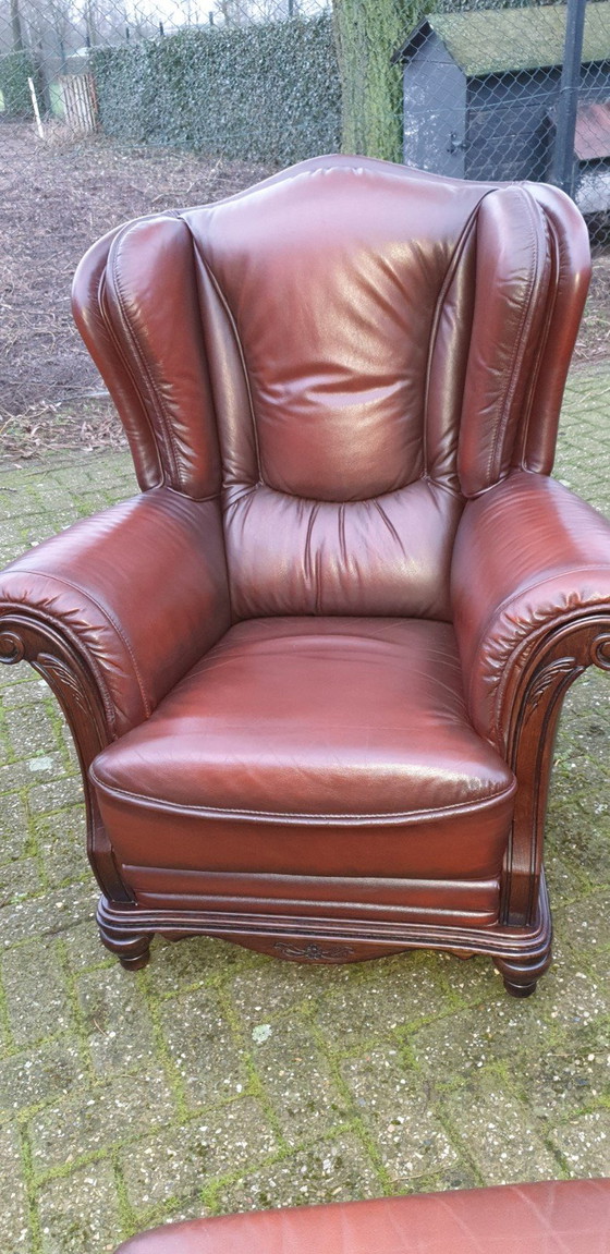 Image 1 of Chesterfield Classic Leather Sofa Set