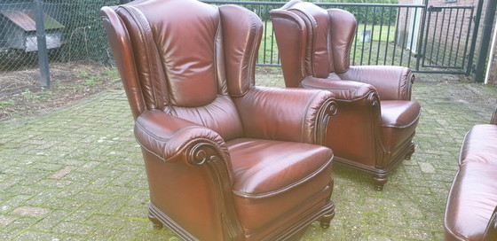 Image 1 of Chesterfield Classic Leather Sofa Set