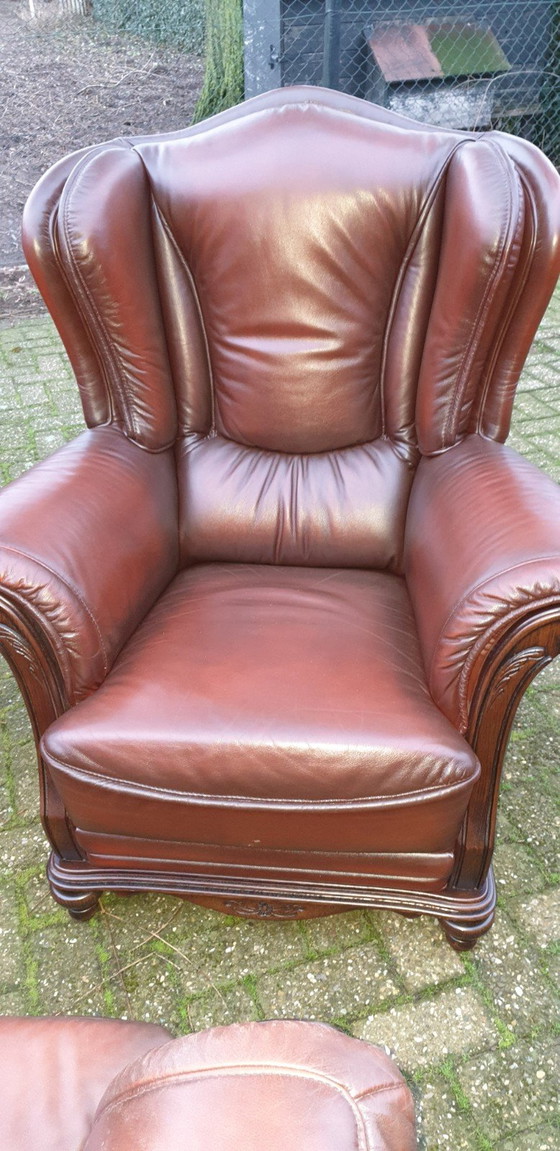 Image 1 of Chesterfield Classic Leather Sofa Set