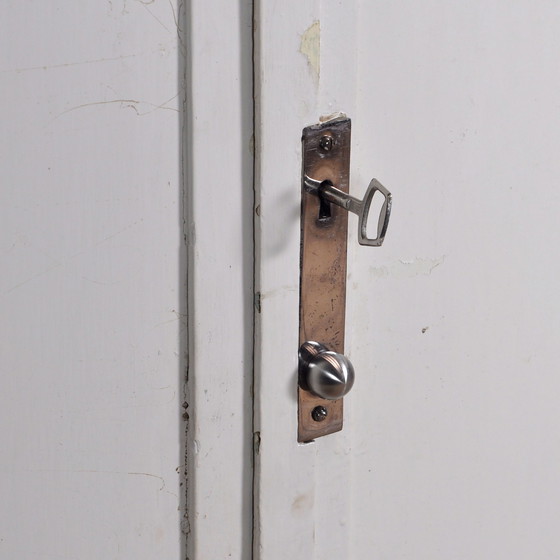 Image 1 of Gabinete médico de hierro antiguo, década de 1940