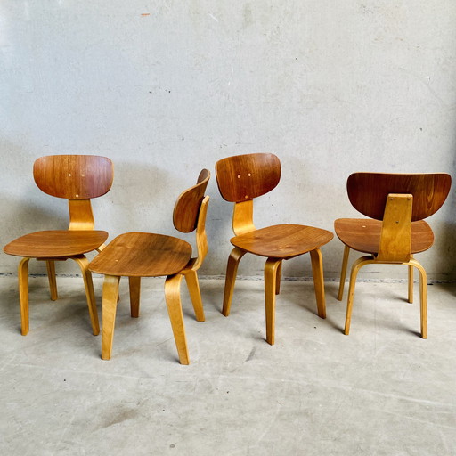 4 x Pastoe SB02 chaises de salle à manger Cees Braakman 1950