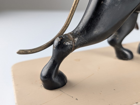 Image 1 of Ariadna y la pantera, escultura Art Déco en madera y latón, década de 1920