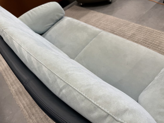 Image 1 of Leolux Catalpa 2.5-seater sofa blue leather Alcantara