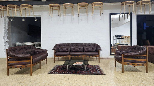 Salon Coja Vintage by Sven Ellekaer