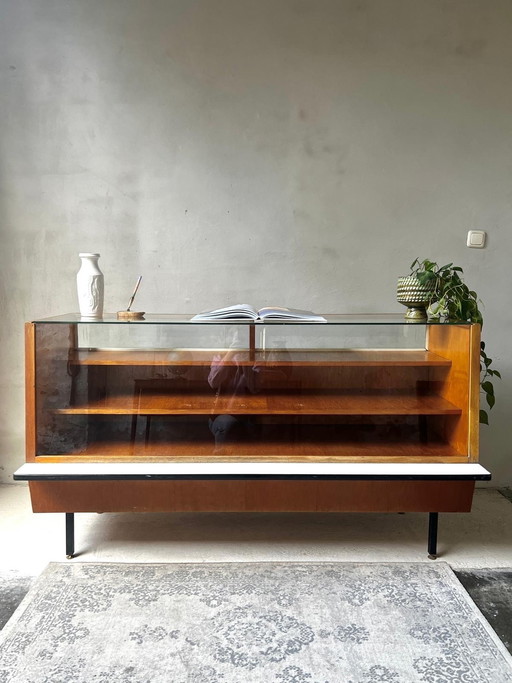 1950s Counter Layered Display Case With Drawers On Metal Legs