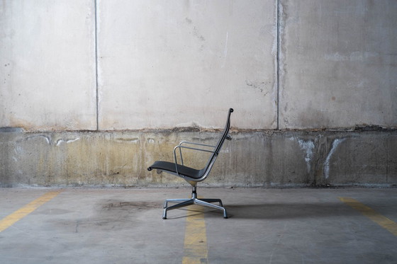 Image 1 of Charles & Ray Eames - Vitra Ea116 Lounge Chair