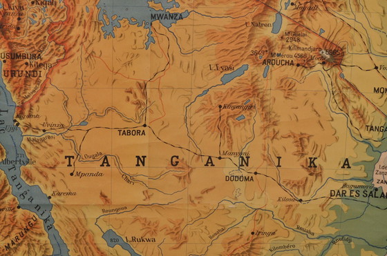 Image 1 of Mapa de lino antiguo del Congo Belga de 1952