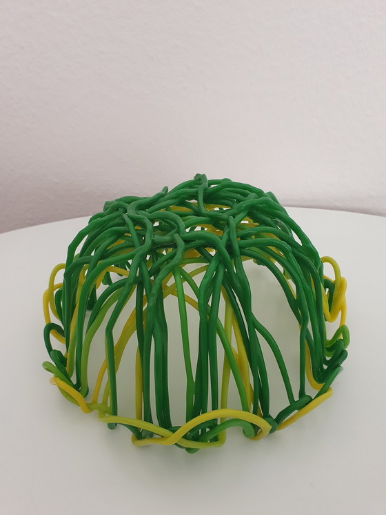 Image 1 of Tom Dixon Coupe à fruits en plastique vert jaune