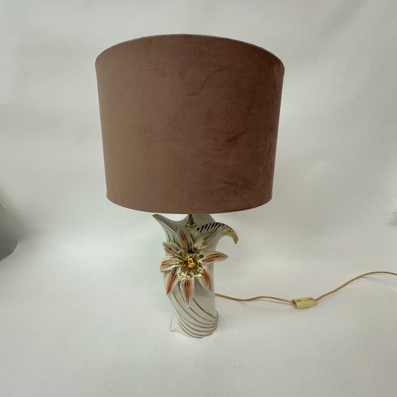 Image 1 of Hollywood regency table lamp ceramic flower