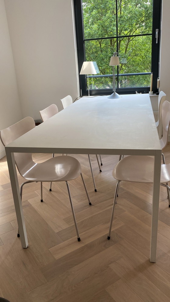 Image 1 of Table tendue Mdf Italia